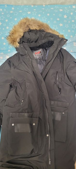 Продам зимнию куртку