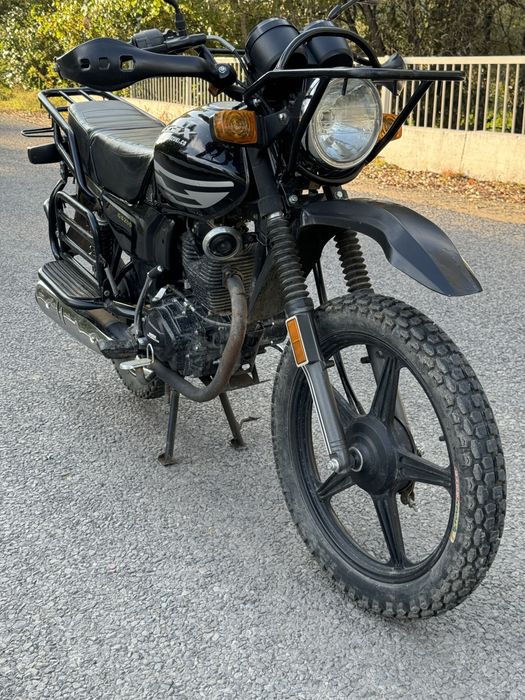 Мотоцикл GSX suzuki 200 кубов