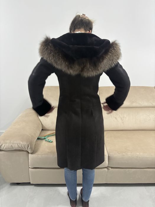 Vand palton de piele si blana naturala