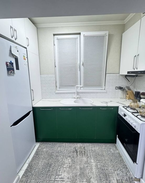 Новомосковская 15 гор больница Кирпич площадь 41кв.м 2этаж