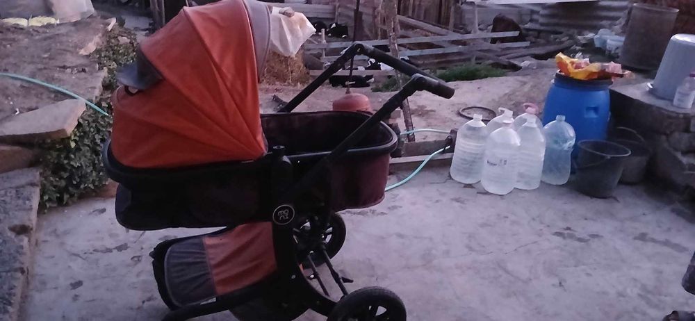 Продавам бебешка количка 2в1