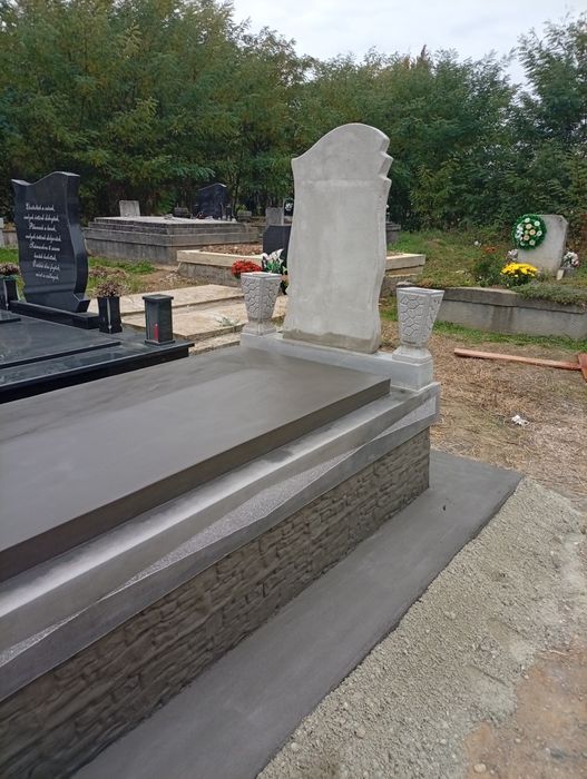 Cruci cripte borduri