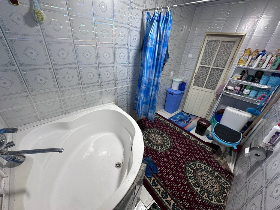 HOVLI SOTILADI ! 6 sotix 6 xonali