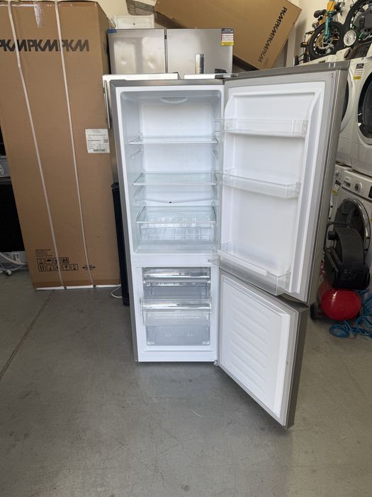 Хладилник с фризер Bomann KG 320.1 IX