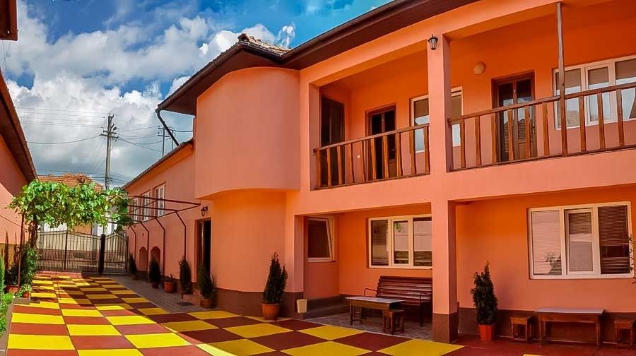 Casa /Pensiune de vanzare