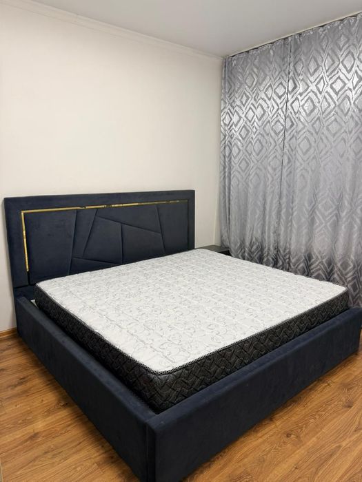 Кровать двухспальная