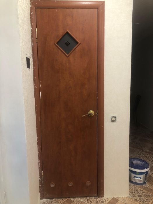 Продам дверь в хорошем состоянии