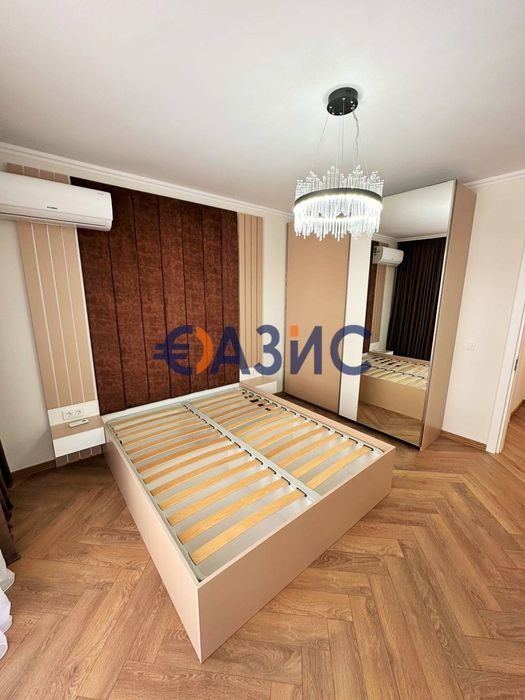 Двустаен апартамент в прекрасен комплекс на първа линия Ипанема Бийч,