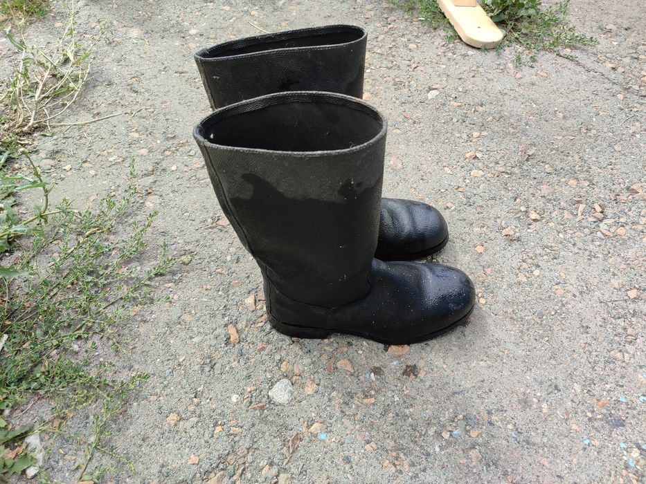 Продам кирзовые сапоги