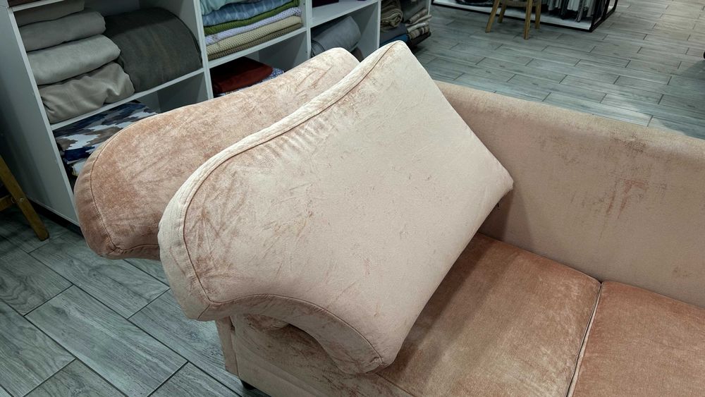 Продам Диван в хорошем состоянии