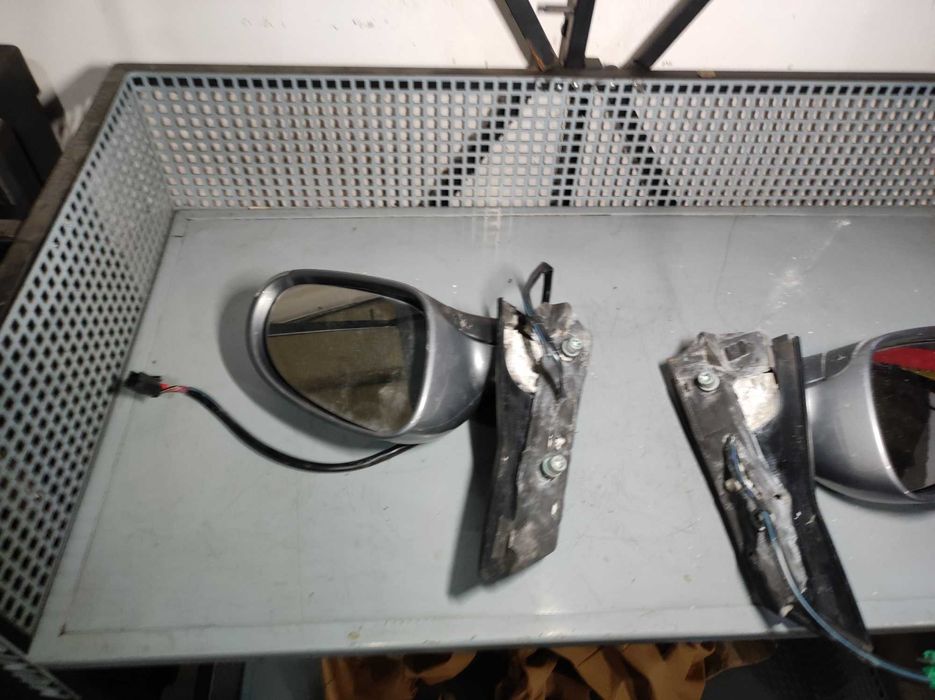 Oglinda stanga  volkswagen vw golf 5 plus LA7T