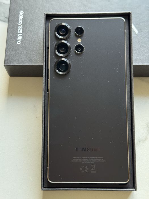 Samsung S25 Ultra 256 gb Ram 12 5G