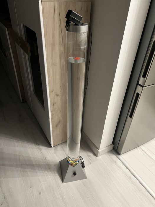 Продавам нощна лампа работи без проблеми!