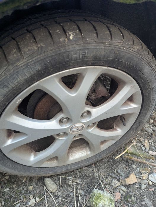 Mazda 3 accidentata,partea dreaptă față, pt dezmembrari BK14Y versiune 2 motor 1,6 diesel cod motor y6