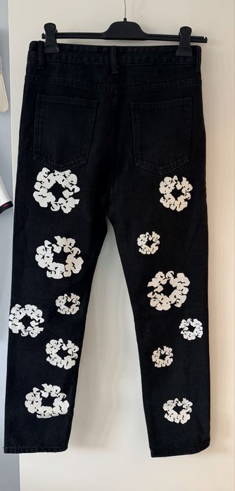 Denim Tears (Черни с флорални мотиви)