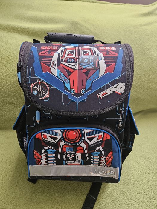 Ghiozdan tiger family