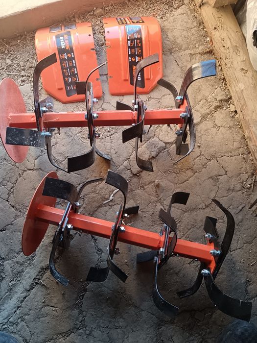 Vând motocultor Ruris 18cp