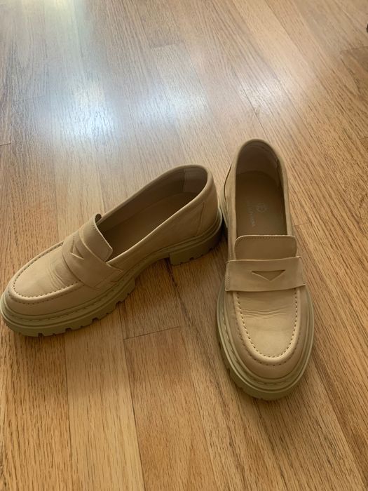 Дамски бежови лоуфъри размер 39