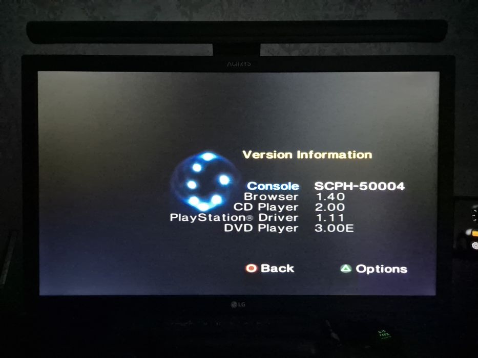 Consolă PlayStation 2 SCPH-50004  în stare perfectă, modată la alegere