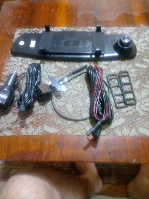 Регистратор с двумя камерами