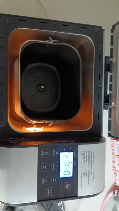 Продам хлебопечка 50.000