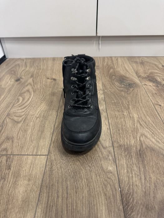 Демисезонная обувь Ecco продам срочно!