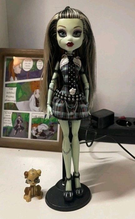 френки monster high база