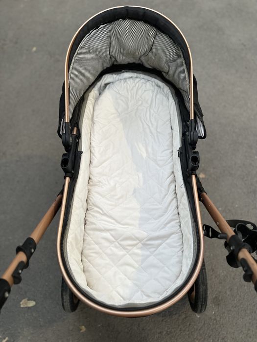 Продам коляска хорошее качество