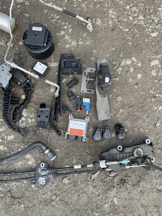 Части за форд фокус /ford focus 2.0 d 2007 годна ЗАДЕН МОСТ !