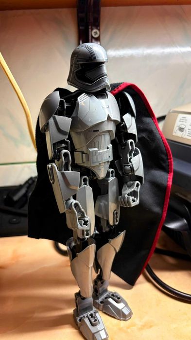 LEGO Star Wars Captain Phasma + Kylo Ren – seturi originale
