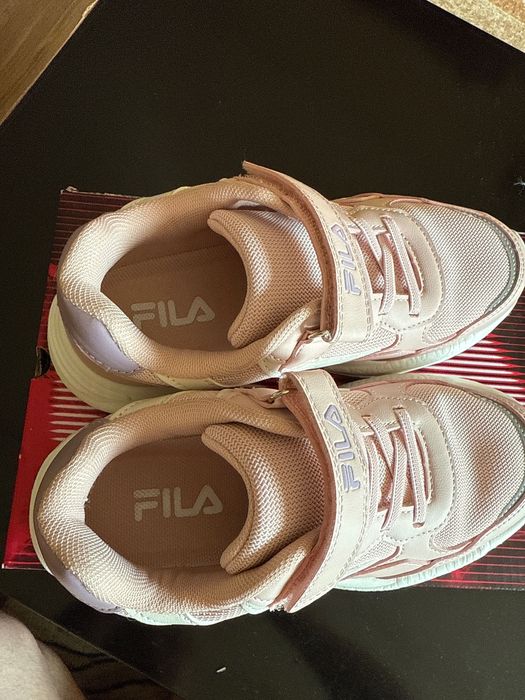 Детски маратонки FILA , номер 33