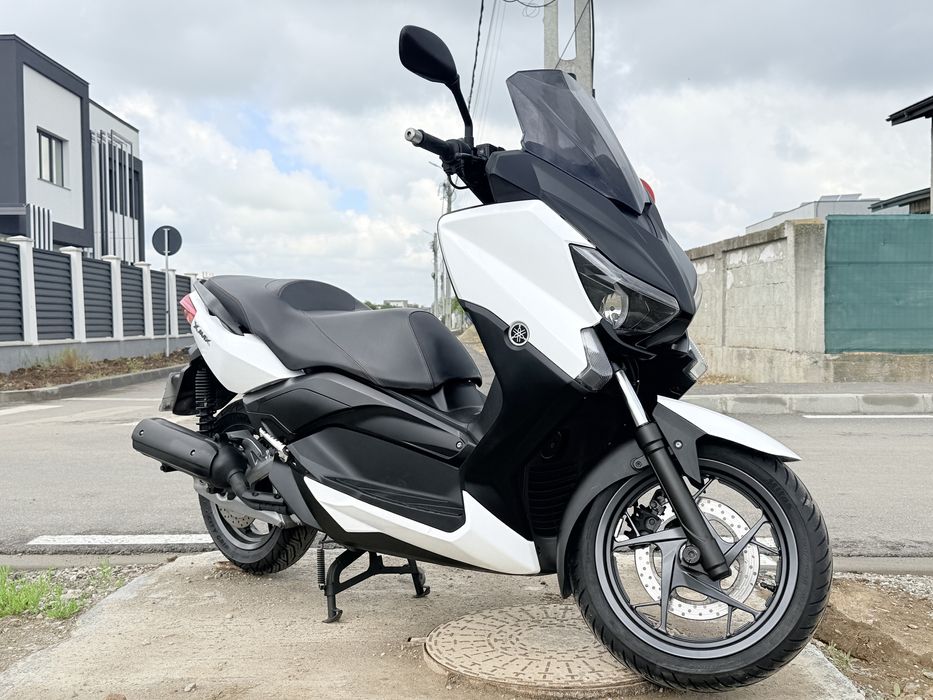 Yamaha xmax, scuter 125, scuter yamaha 125 conduci cu B, rate