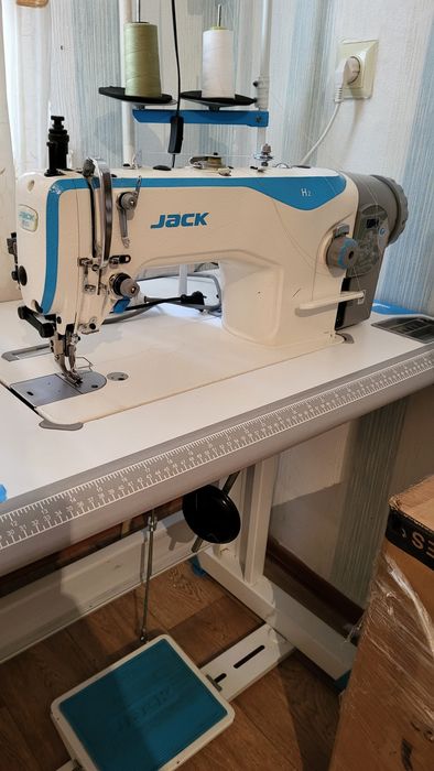 Швейная машина JACK H2 CZ 12