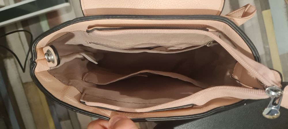 Gentuța tip ghiozdan