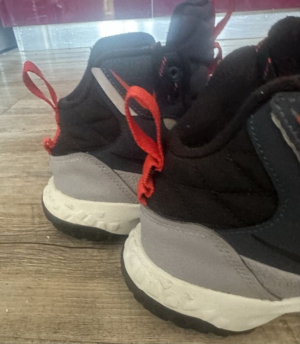 Зимни боти Nike Hikeda