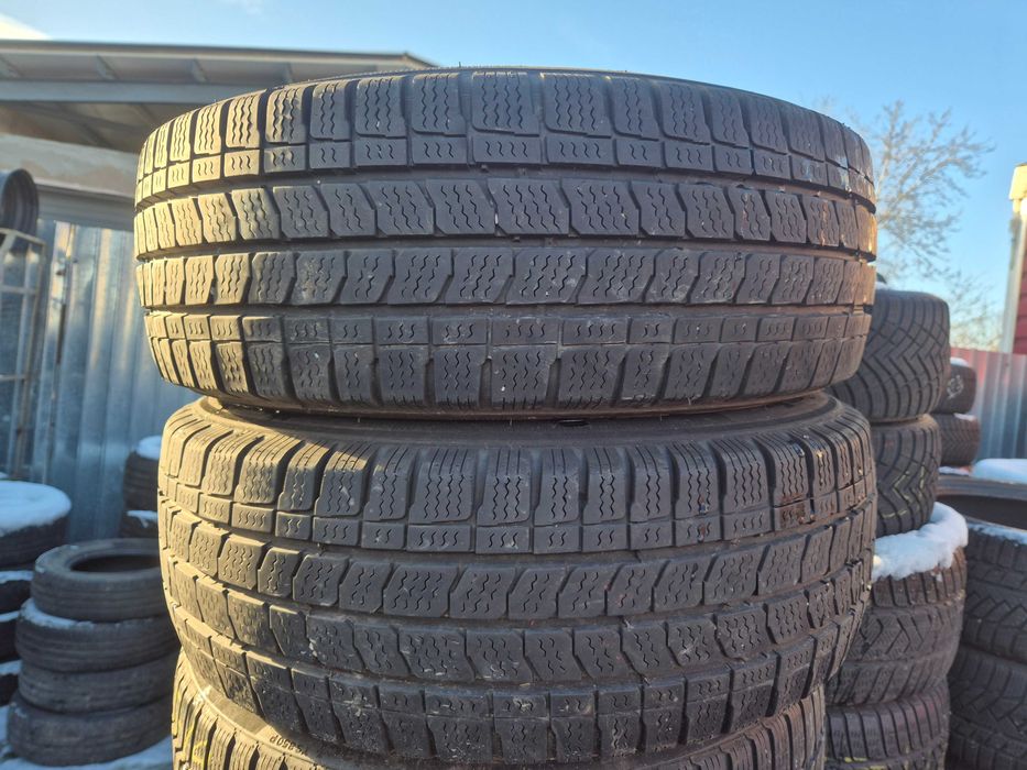 2 Anvelope de IARNA - 215/60/16C - BFGoodrich - Stare F BUNA DOT 2019