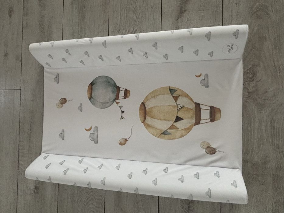 Saltea de infasat + scaun baie cu ventuze