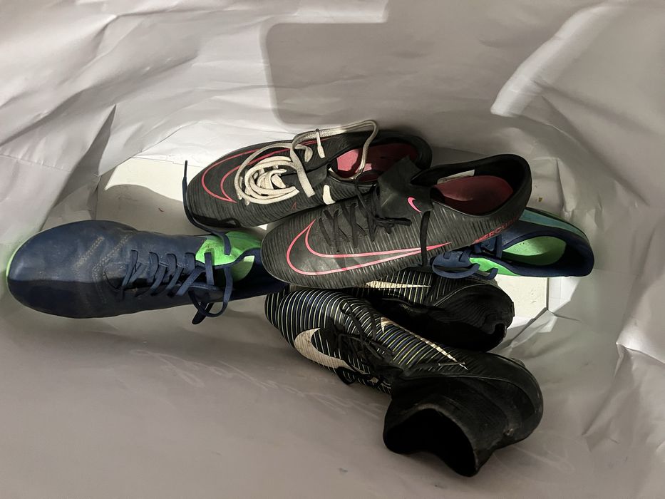 Vand 3 perechi ghete nike nr 44