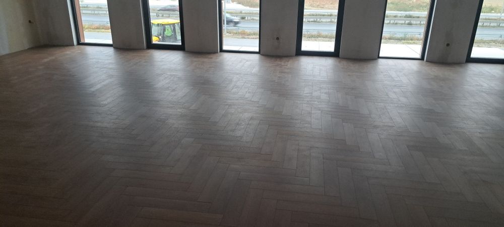 Монтаж на Ламиниран паркет и КУБУ первази