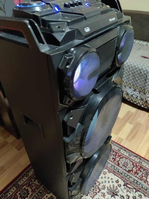 Vând boxă cu Bluetooth