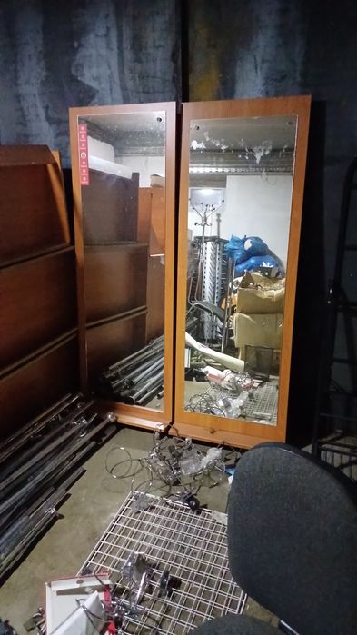 Продам эконом панели,прилавки и зеркала.