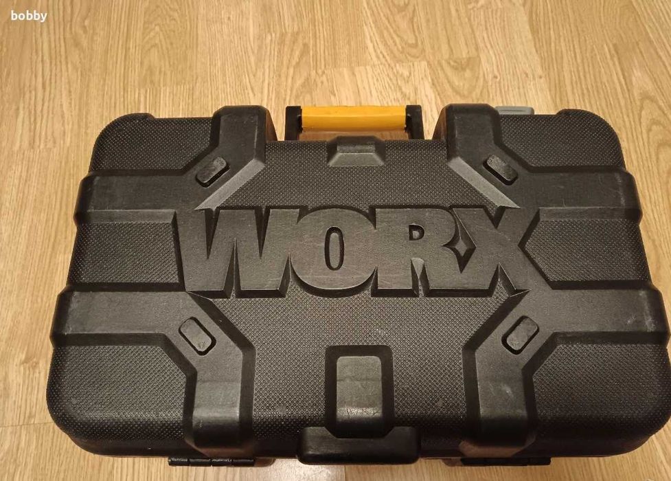 Ударна дрелка Worx WX300K