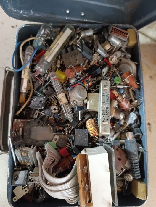 резистор , транзистор, диод продам