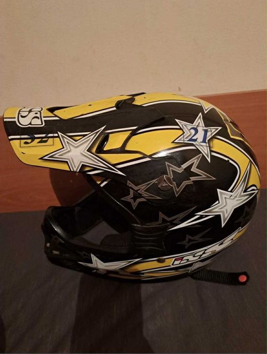 Каска кросова каска