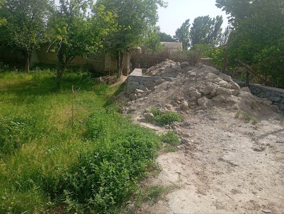 Таёр Уй жой сотилади 12 сотих 6 хонали