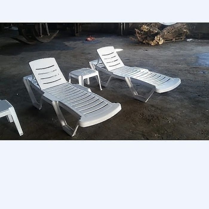 Столы к шезлонгам 40*40