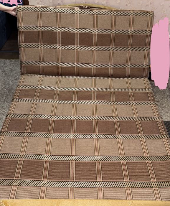 Продам кровать 1,5 на 2 м