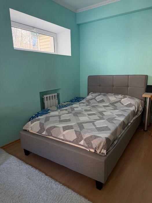 Новая кровать с матрасом 140х200