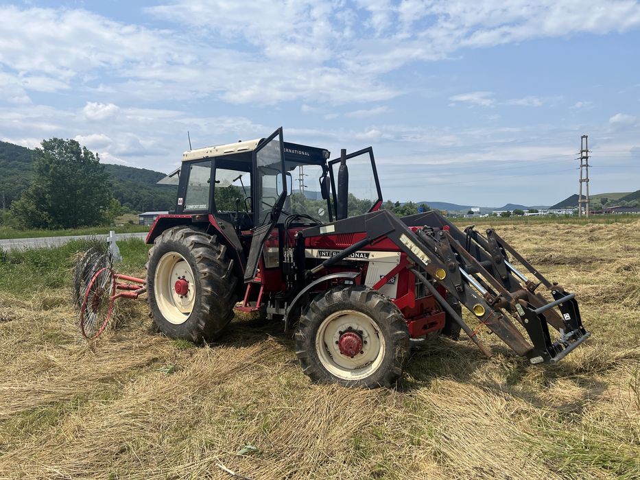 Tractor Case / IHC cu incarcator Joystick 946