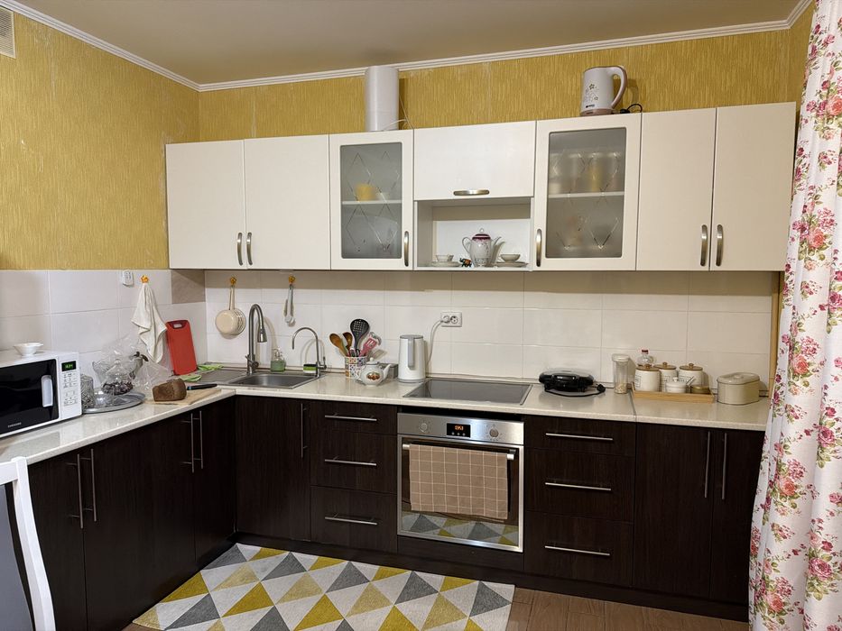 Продается кухонный гарнитур б у